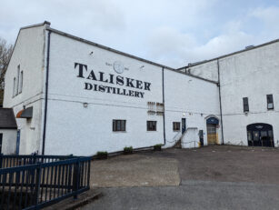 Talisker Damıtımevi